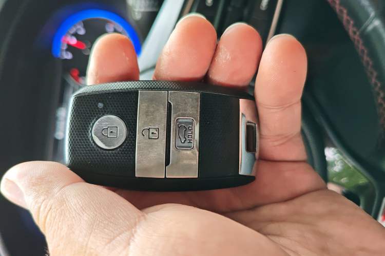 Used Kia KX5 2019 1.6T Automatic Two-Wheel Drive Luxury Edition Vehicle Key