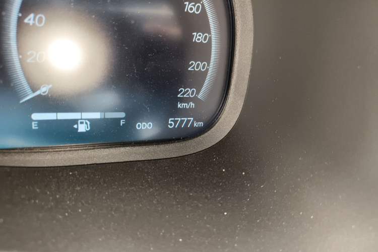 Used Toyota RAV4 2024 Dual-Motor 2.5L E-CVT Two-Wheel Drive Elite Plus Edition Odometer Close Up