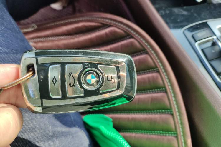 Used BMW 5 Series GT 2015 528i Leading Model Vehicle Key