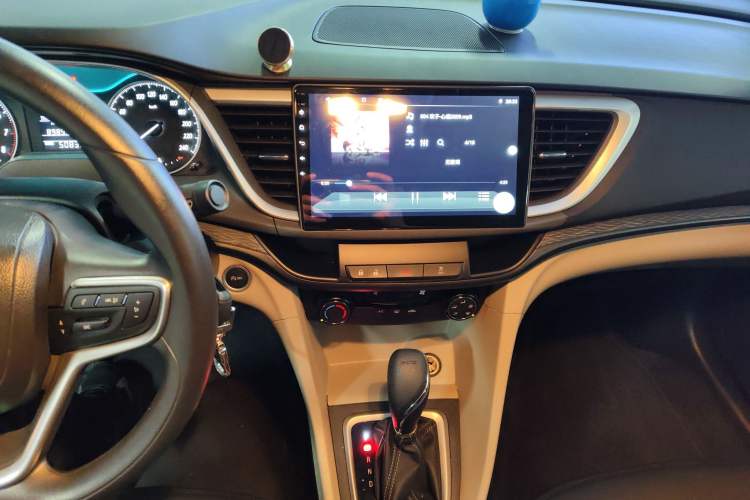 Used Buick GT 2018 15T Dual-Clutch Advanced Model China V Standard Audio And AC Panel