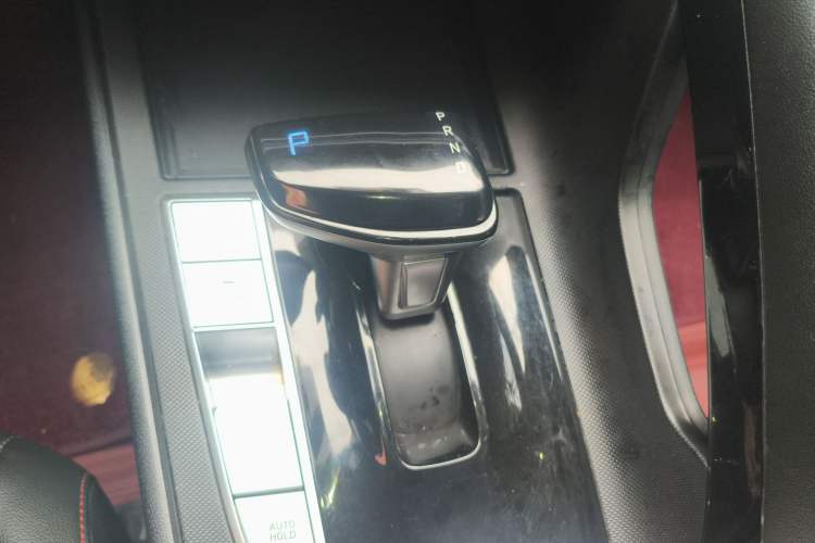 Used Hyundai Elantra 2022 1.5L CVT 20th Anniversary Edition Gear Lever