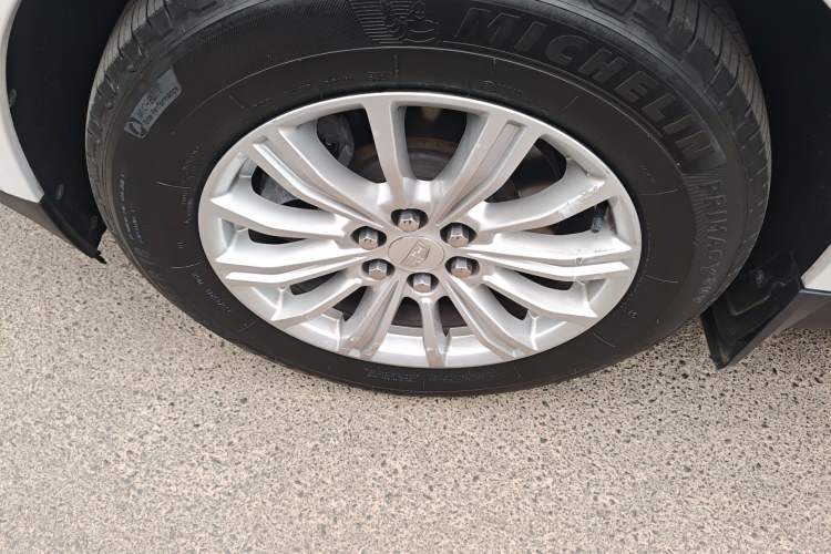 Used Cadillac XT5 2018 28E Four-Wheel Drive Tech Version