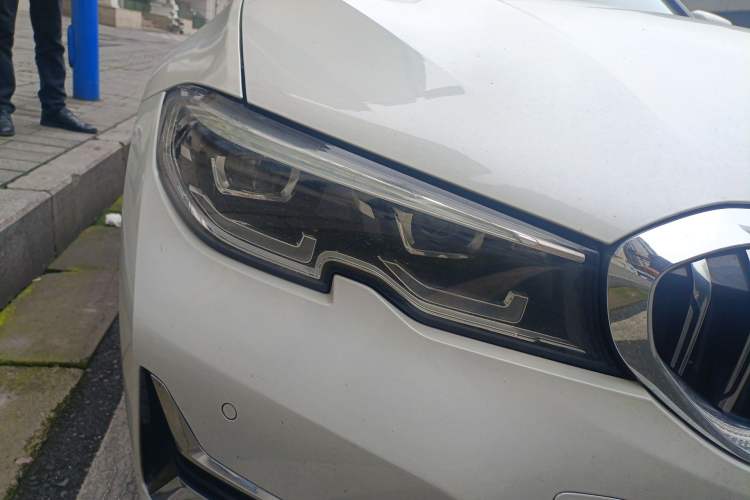 Used BMW 3 Series 2020 325Li First Edition Right Front Headlight