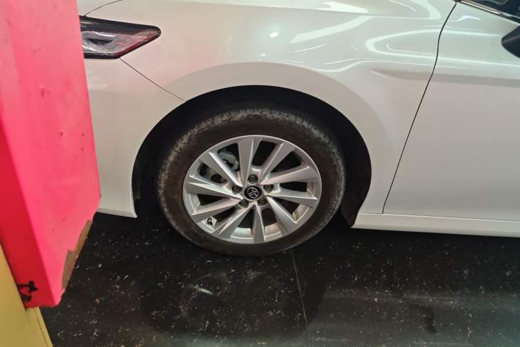 Used Toyota Camry 2021 2.0G Luxury Edition
