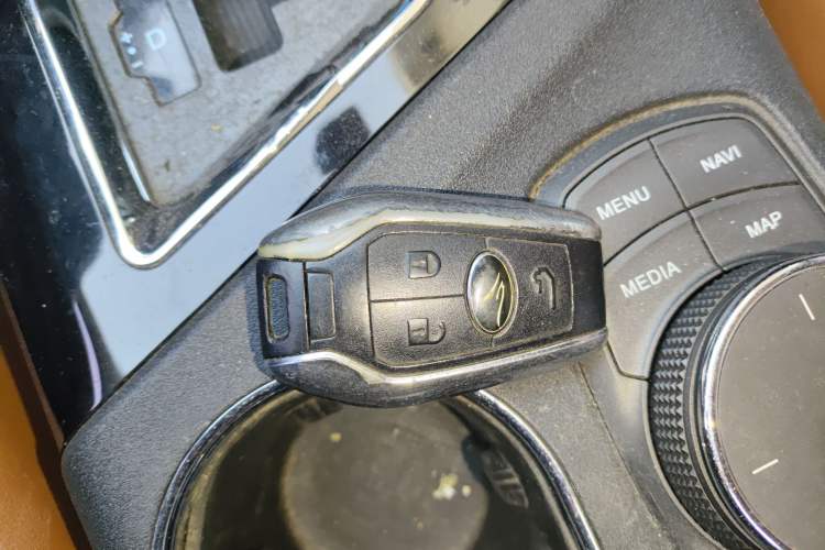 Used Soueast DX7 2015 1.5T Automatic Luxury Model