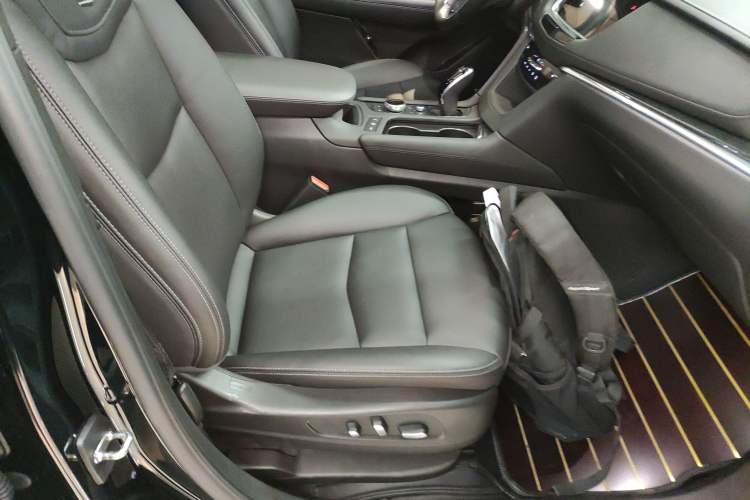 Used Cadillac XT5 2022 2.0T Two-Wheel Drive Luxury Version