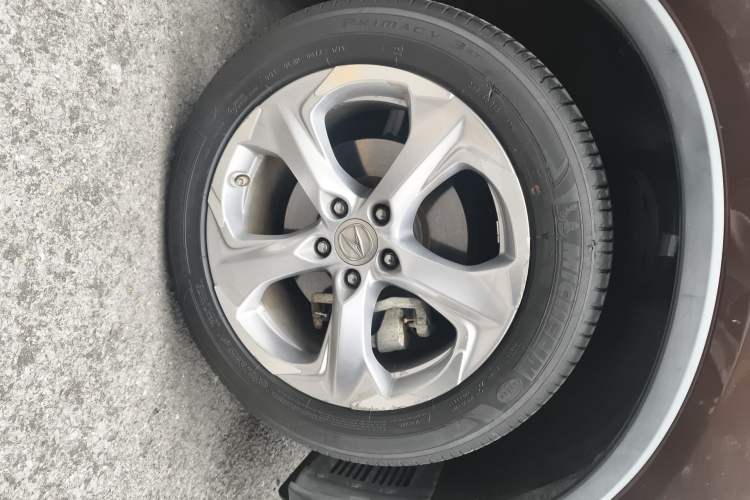 Used Acura CDX 2019 1.5T Two-Wheel Drive Comfort Edition Right Front Wheel Hub