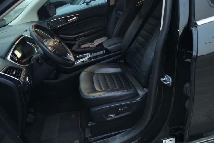 Used Ford Edge 2018 EcoBoost 245 Two-Wheel-Drive Titanium 7-Seater China V Standard
