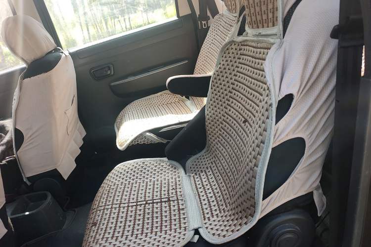 Used Dongfeng Fengon 330 2017 1.5L Manual Utility II DK15 Left Rear Seat