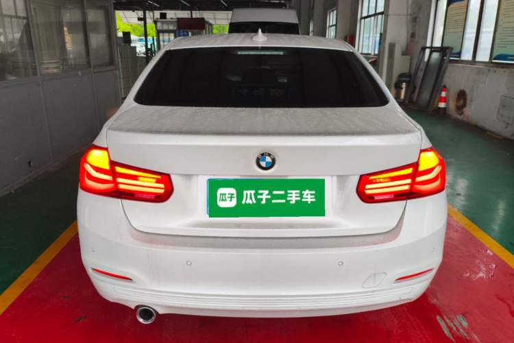 Used BMW 3 Series 2018 318i Rear