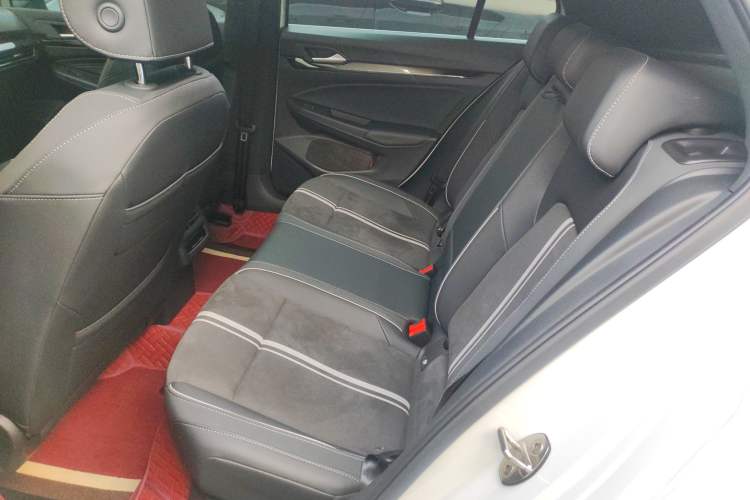 Used Volkswagen Golf 2023 Facelift 280TSI DSG R-Line Lite