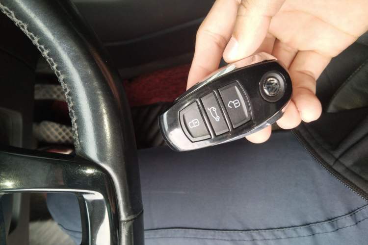 Used Volkswagen Phideon 2016 380TSI Two-Wheel-Drive Luxury Edition
