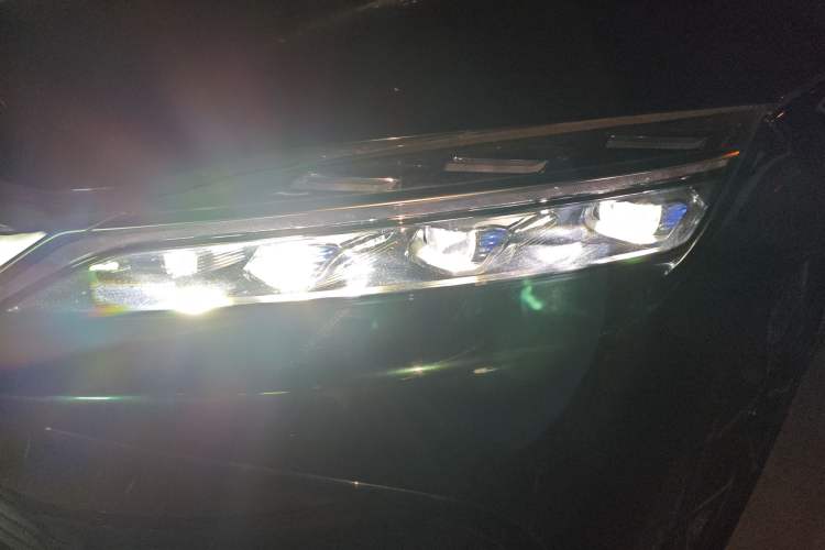 Used BYD Han 2022 EV Genesis Edition 715 km Front-Wheel-Drive Flagship Model
