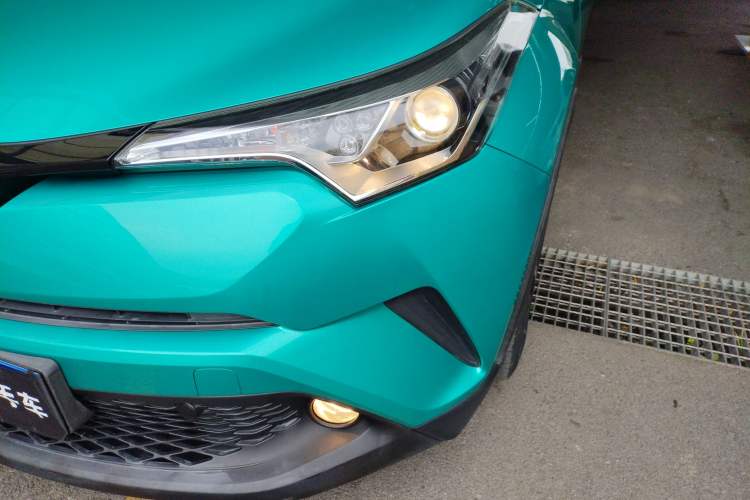 Used Toyota C-HR 2018 2.0L Leading Edition China V-standard
