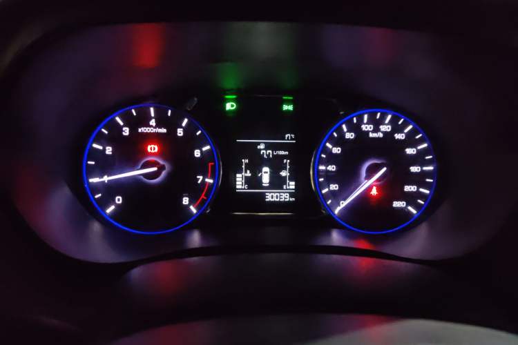 Used CHANGAN Lingxuan 2017 1.6L Manual Happiness Edition
