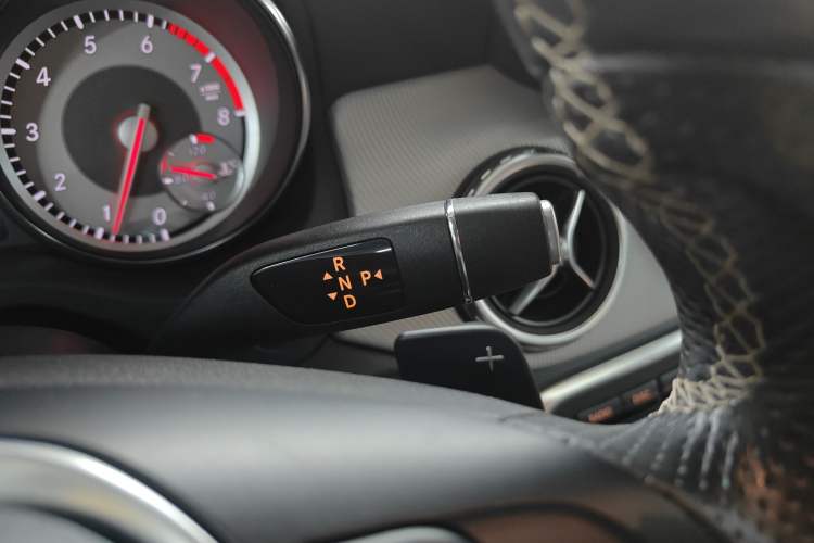 Used Mercedes-Benz GLA 2015 GLA 200 Fashion Model