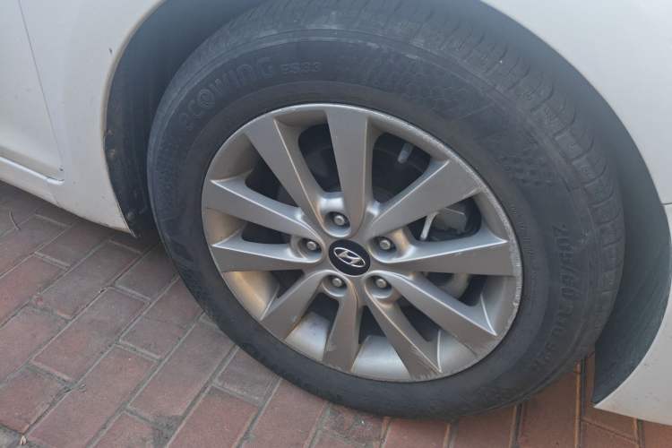 Used Hyundai Mistra 2014 1.8L Automatic Smart GLS
