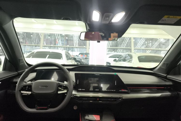 Used Oshan Z6 2023 Blue Whale 1.5T DCT Smart Luxury Model
