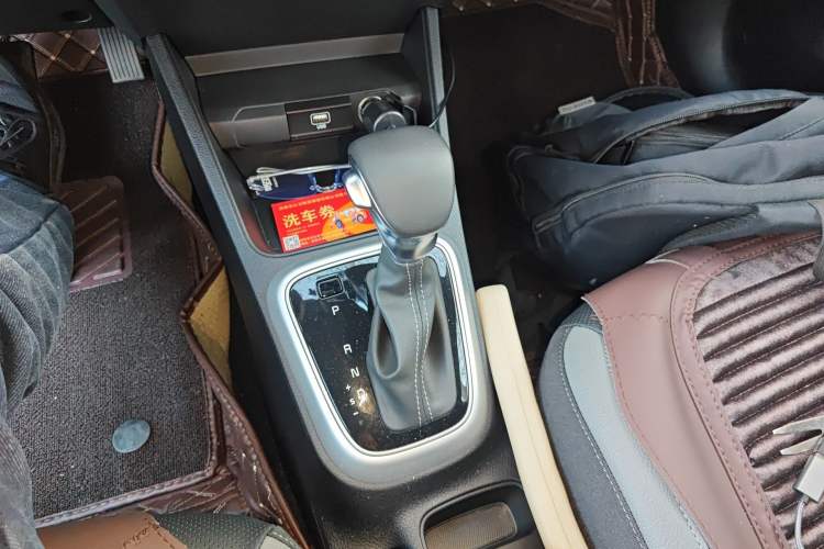 Used Kia kx1 Stonic 2021 1.4L CVT Fun Edition
