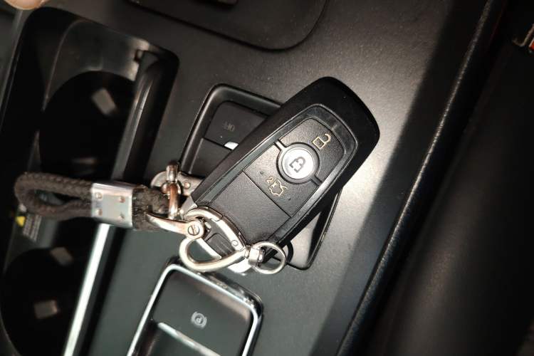 Used Ford Mondeo 2018 EcoBoost 180 Smart Control Fashion Model China V Standard