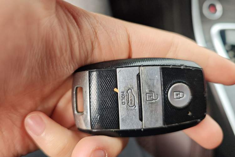 Used Land X7 2015 2.0T Panoramic Prestige Edition
