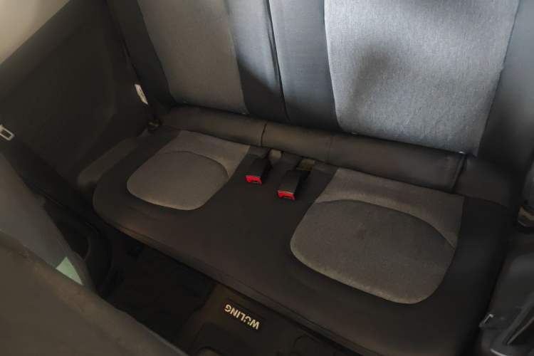 Used Wuling Hongguang MINIEV 2021 Macaron Premium Model – Lithium Iron Phosphate Left Rear Seat