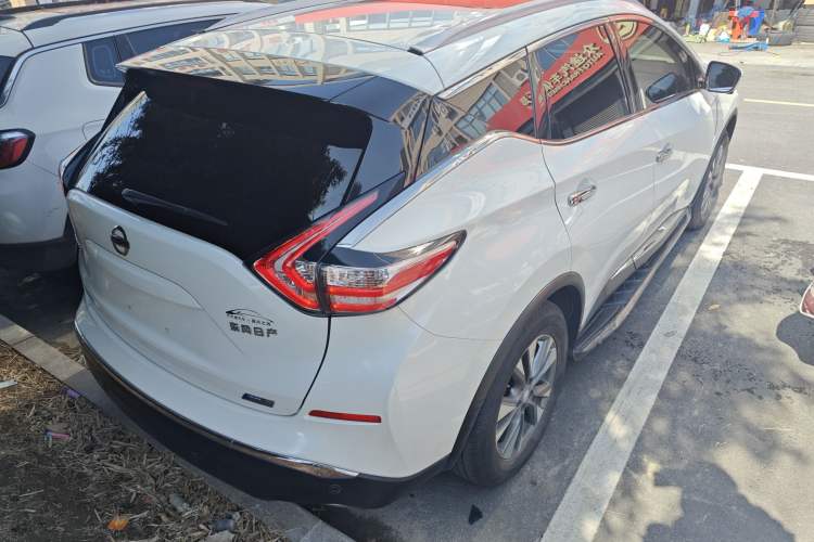 Used Nissan Murano 2019 2.5L XL Two-Wheel Drive Smart Connect Luxury Edition China VI Standard