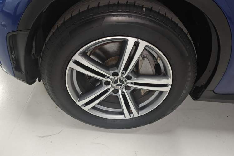 Used Mercedes-Benz GLC 2020 GLC 260 L 4MATIC Luxury Model Left Front Wheel Hub