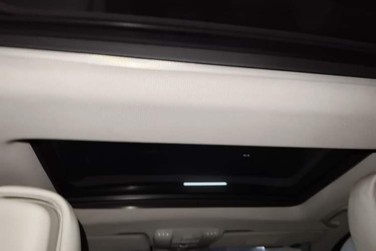 Used Mercedes-Benz E-Class 2009 E 300 Fashion Model Headliner