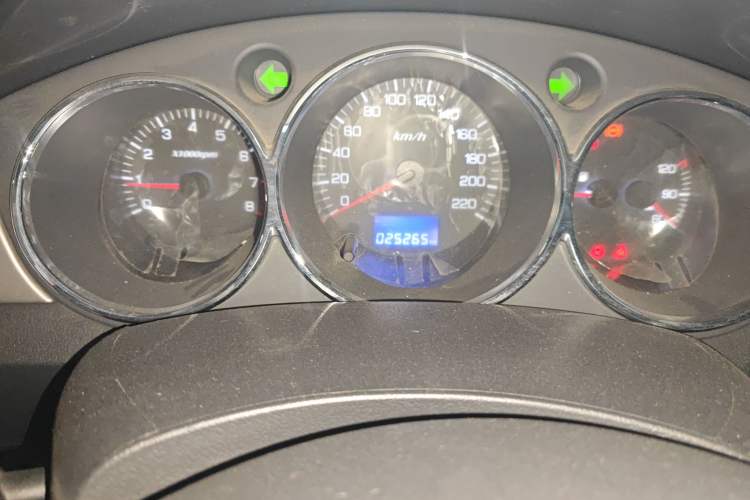 Used Dongfeng Aeolus H30 2012 CROSS 1.6L Manual Luxury Model