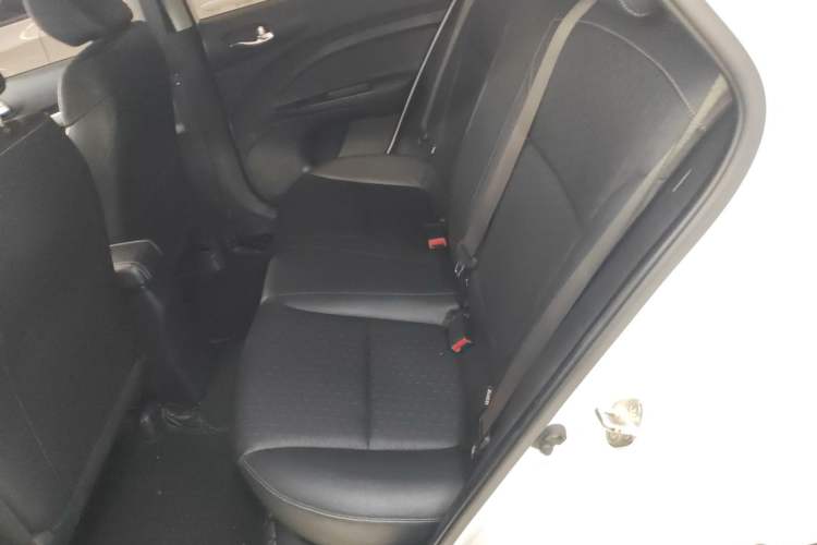 Used Kia kx1 Stonic 2019 1.4L Automatic Fun Edition China VI Left Rear Seat