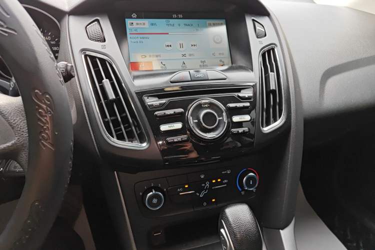 Used Ford Focus 2017 Hatchback 1.6L Automatic Comfort Plus SmartDrive Edition Audio And AC Panel