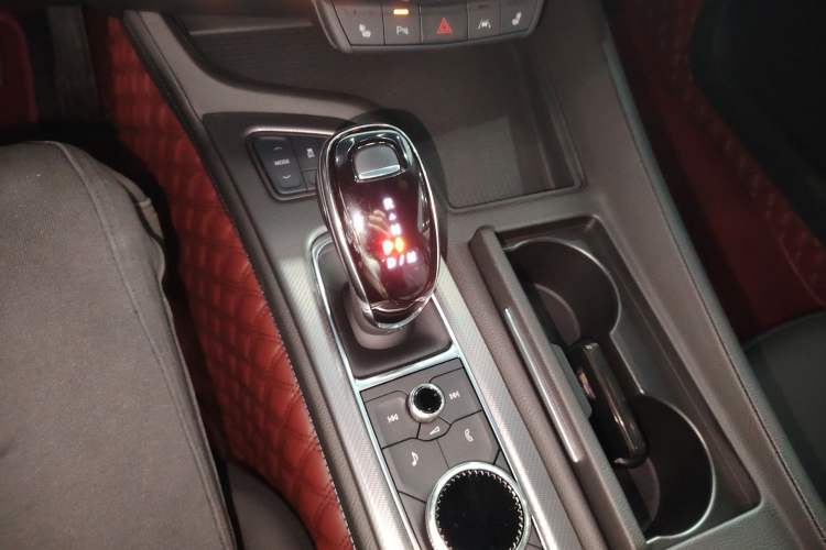 Used Cadillac CT5 2022 28T Prestige Edition Gear Lever