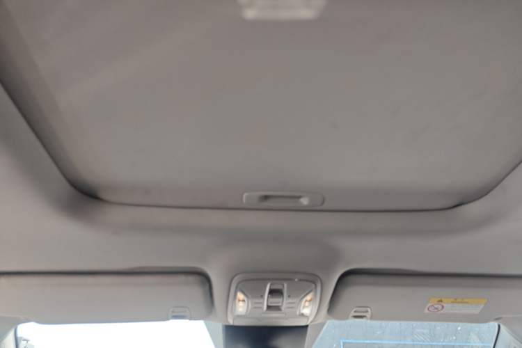 Used GAC Trumpchi M6 2023 PRO 270T DCT Luxury Edition Headliner