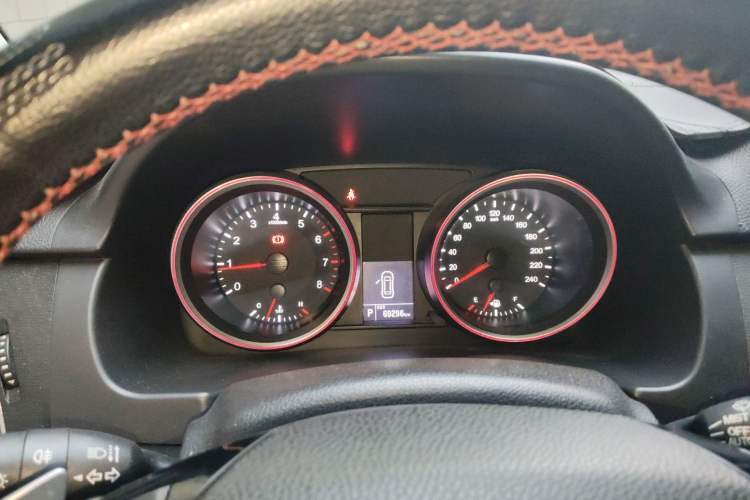 Used Haval H6 2015 Sport Edition 1.5T Automatic Two-Wheel Drive Luxury Model