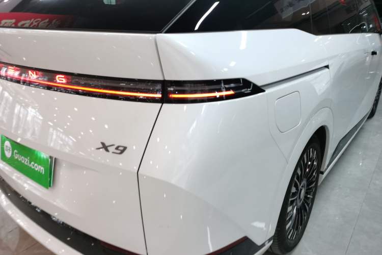 Used XPeng X9 2025 740 Ultra-Long Range Max