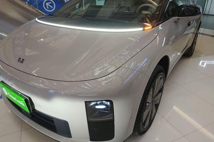 Used Li Auto i6 2025 Model Four-Wheel-Drive Standard Type Left Front Headlight