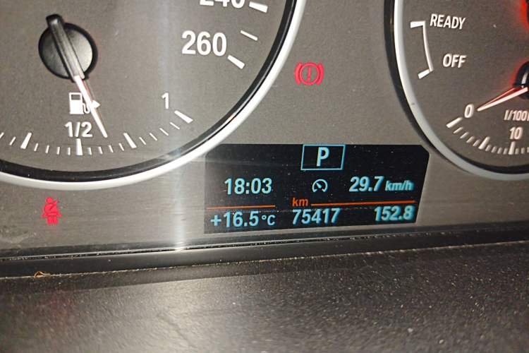 Used BMW 2 Series 2017 220i Convertible Coupe Leading Model