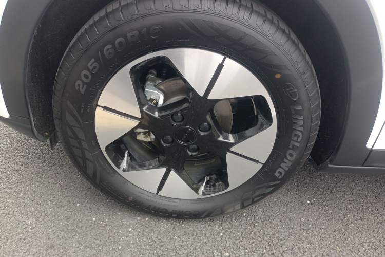 Used Geely Galaxy Geome 2025 310km Dream Edition Left Front Wheel Hub