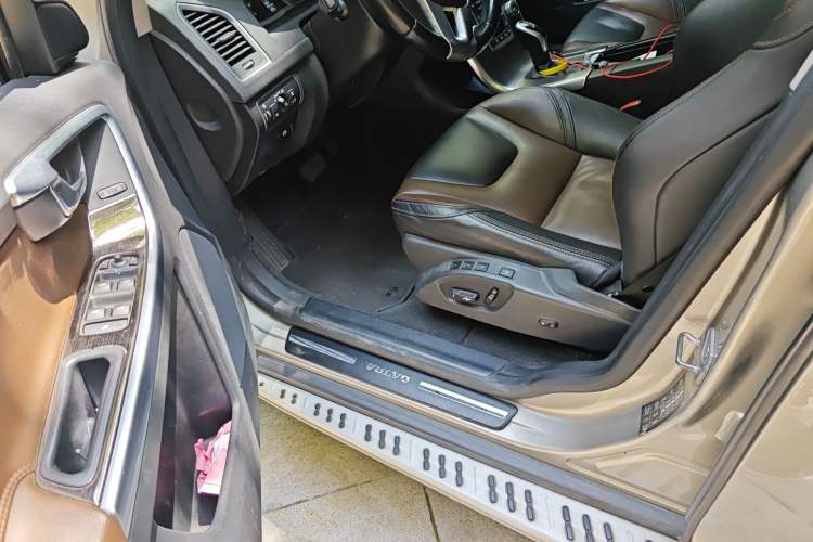 Used Volvo XC60 2015 T5 AWD Zhiyuan Edition
