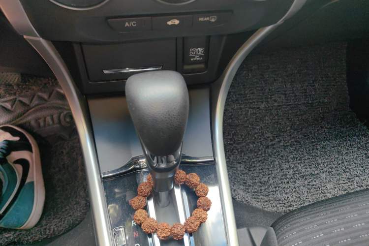 Used Honda Crider 2015 1.8L automatic luxury edition