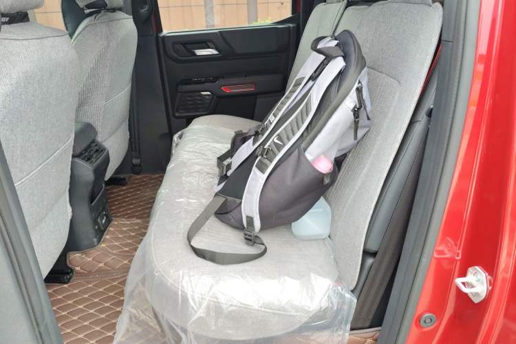 Used JMC DaDao 2023 Fly-Jiang 2.3T Gasoline Automatic 4x4 Boundaryless Model