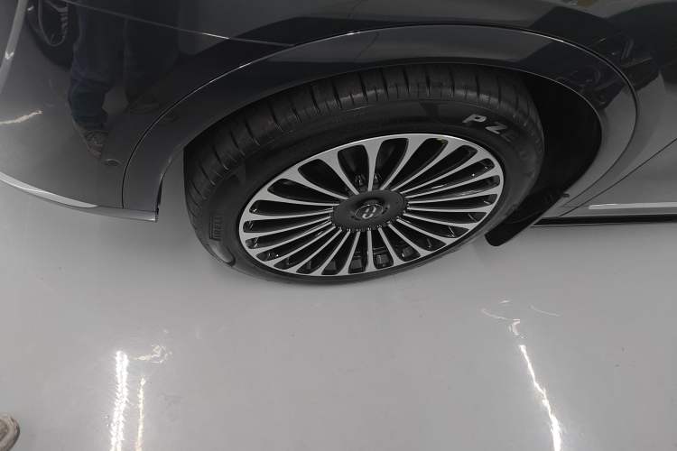 Used Hima AITO M9 2024 Range-Extended Ultra Version 52 kWh 5-Seater Model Exterior 4