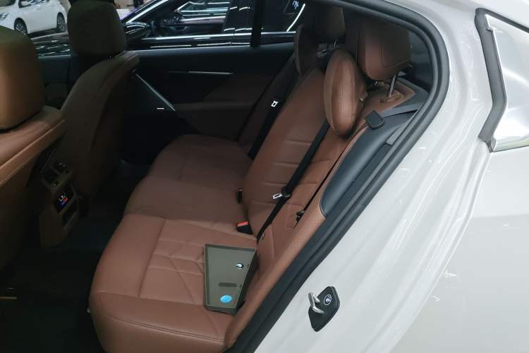 Used BMW 5 Series 2024 530Li xDrive M Sport Package