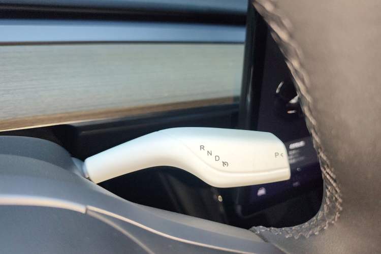 Used Tesla Model Y 2021 Long-Range All-Wheel-Drive Version 3D7
