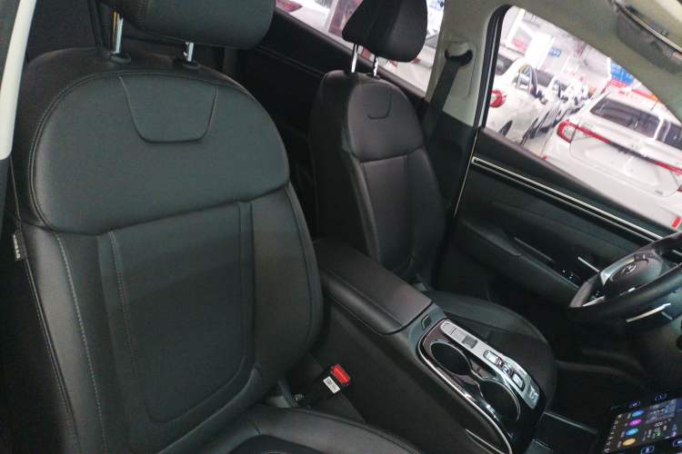 Used Hyundai Tucson 2023 Tucson L 1.5T Automatic Two-Wheel Drive DLX Luxury Edition