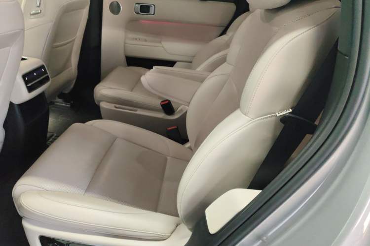 Used Li Auto L8 2023 Pro Model