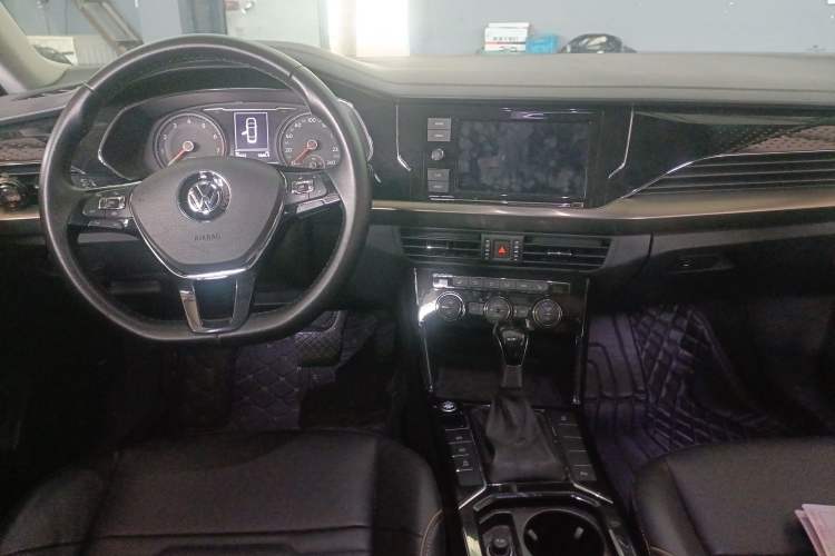 Used Volkswagen Passat 2019 330TSI Elite Edition China V Standard Center Console