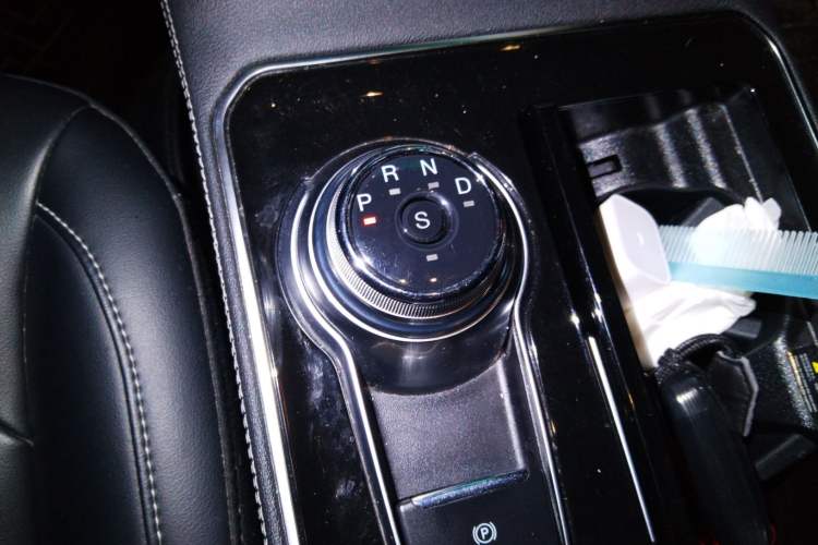 Used Ford Edge 2021 PLUS EcoBoost 245 Two-Wheel-Drive Titanium 7-Seater
