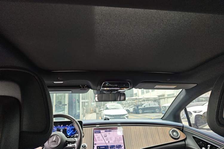 Used Mercedes-Benz EQE 2022 350 Pioneer Edition Headliner